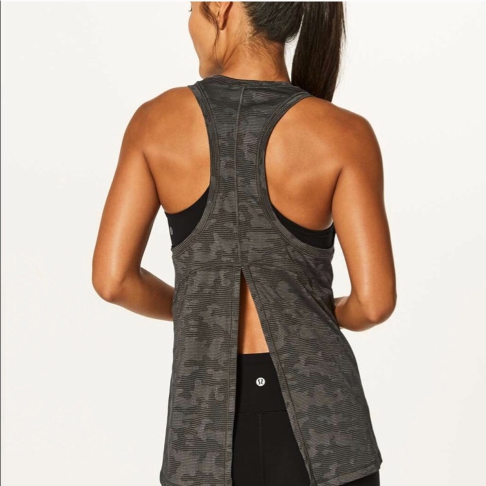 Camo tie back Lululemon size 4